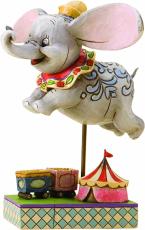 Disney samlarfigur Dumbo flyger - Figuria.se